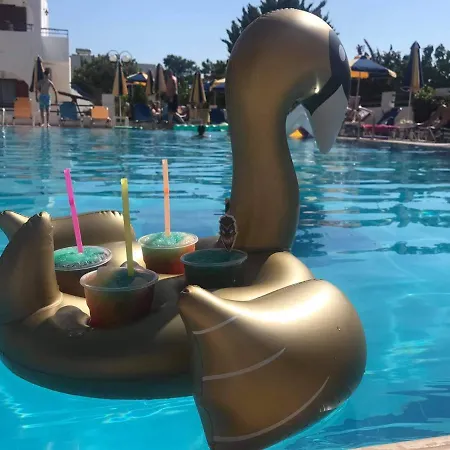 아파트 Chrysanthi And Pefkos Pefki (Rhodes)