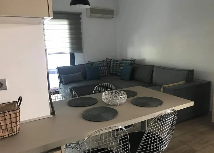 Chrysanthi And Pefkos 아파트 *