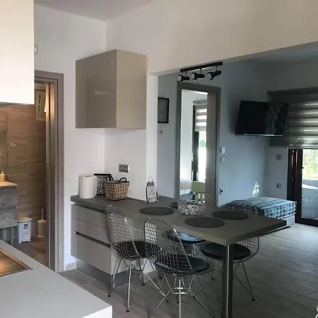 Chrysanthi And Pefkos