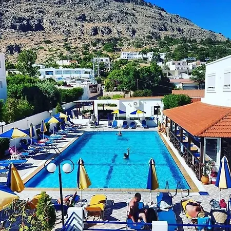 Chrysanthi And Pefkos Pefki